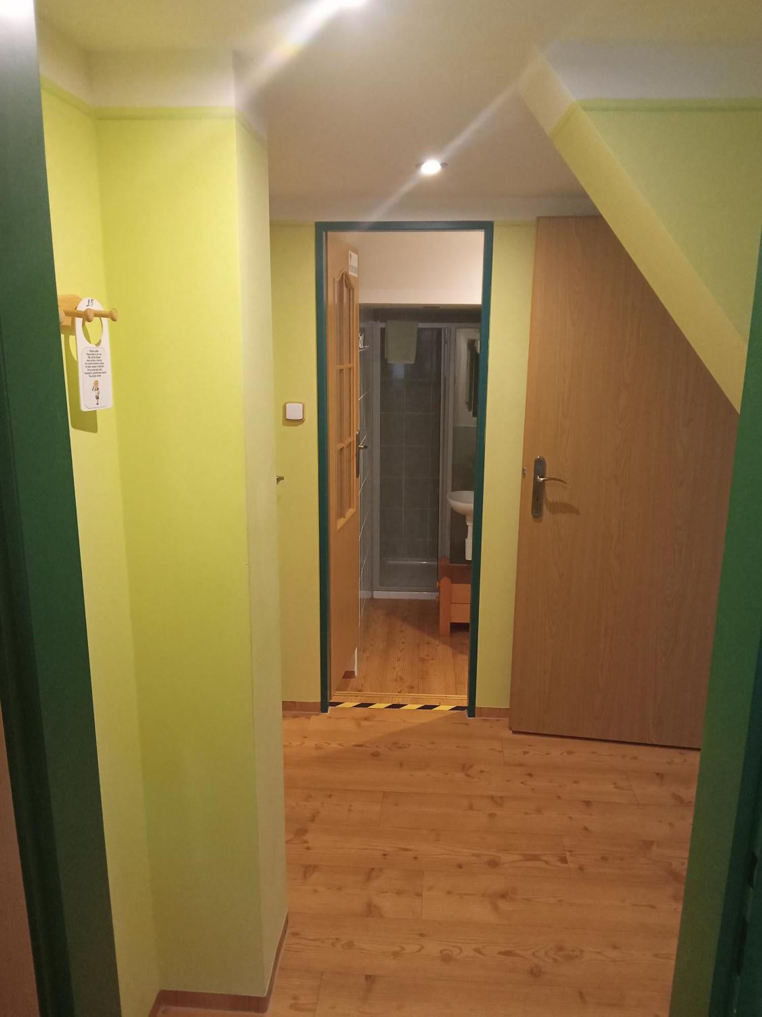 Hotel U Zeleného Stromu Hřensko Esterno foto