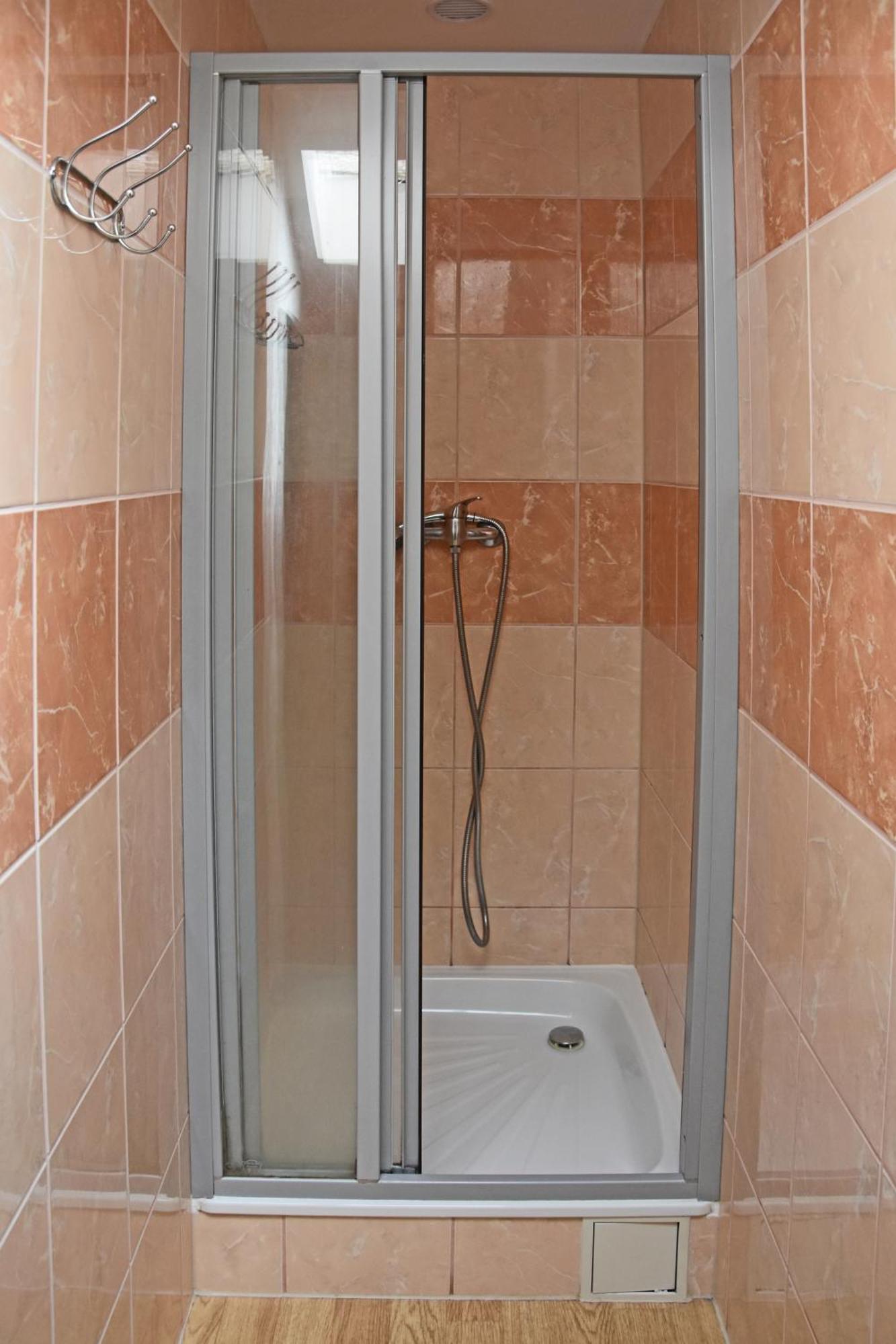 Hotel U Zeleného Stromu Hřensko Esterno foto