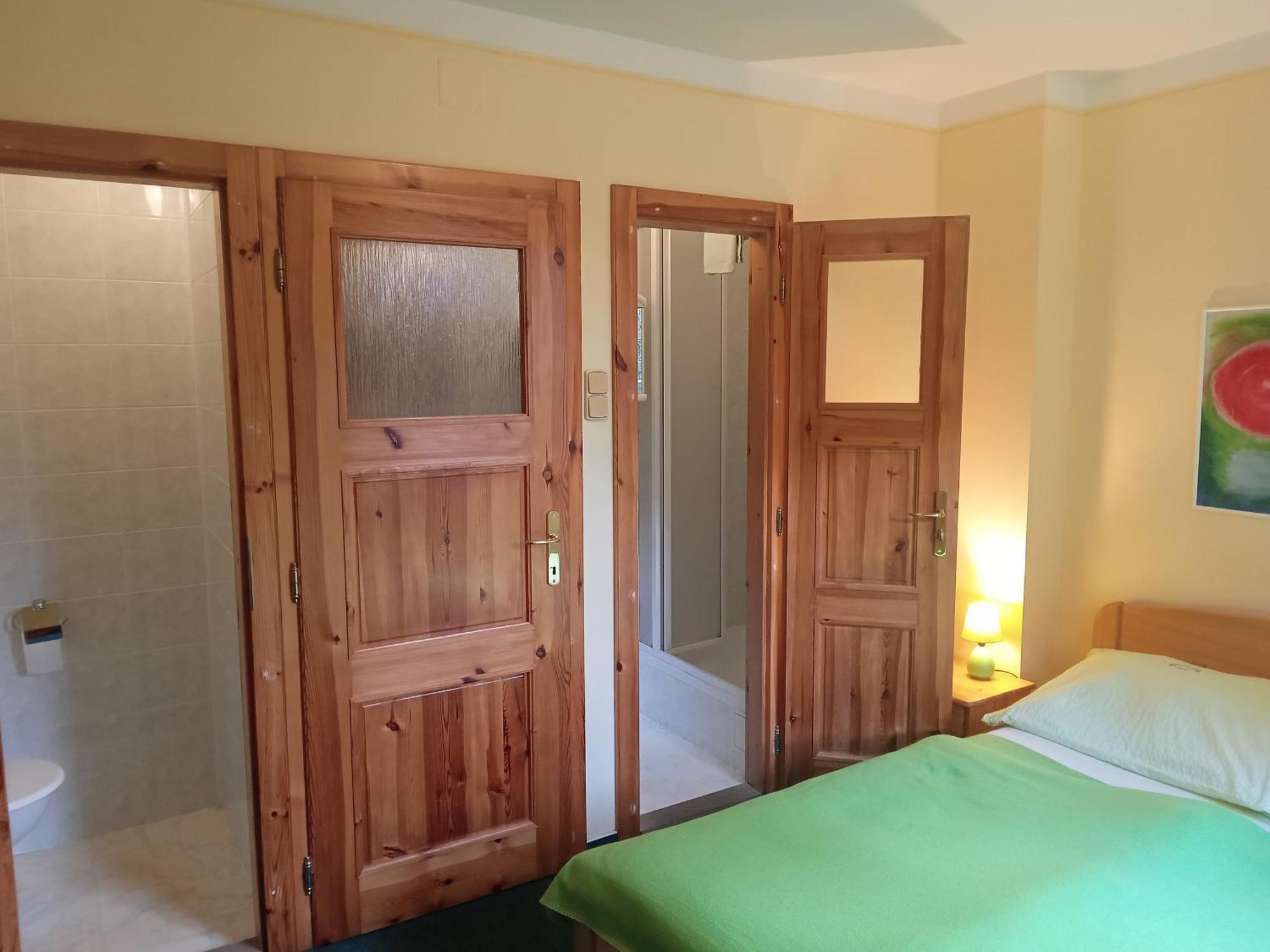 Hotel U Zeleného Stromu Hřensko Esterno foto